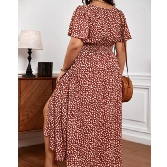 Boho plus size shirred waist slit thigh maxi dress - Picture 10 of 12